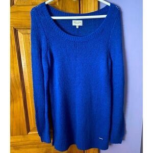 Gilly Hicks Sweater​​